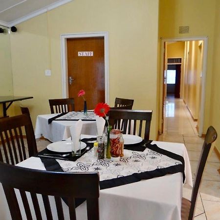 Lilliz Guest House Umtata Exterior foto